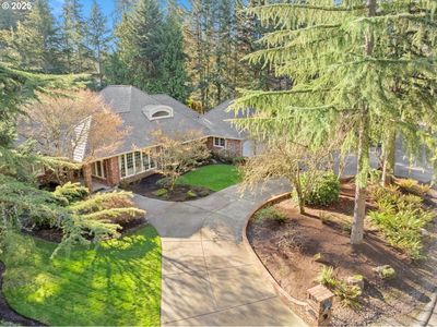 1716 S Corbett Hill Cir, Portland, OR, 97219