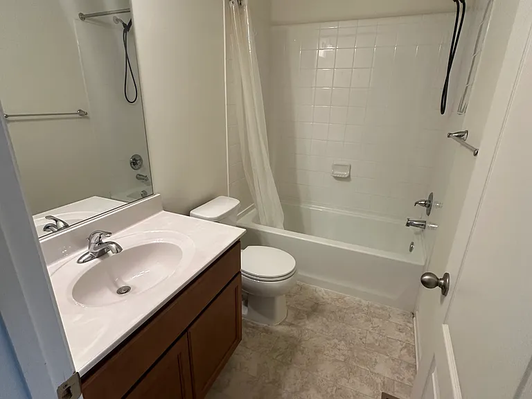 115 Cecily Way — Photo 10