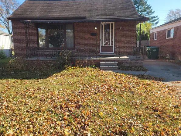 694 Belton St, Garden City, MI 48135