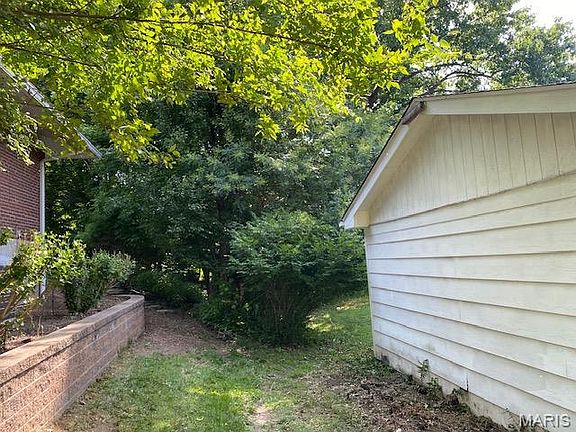 2nd image of 1826 Walnutway Dr