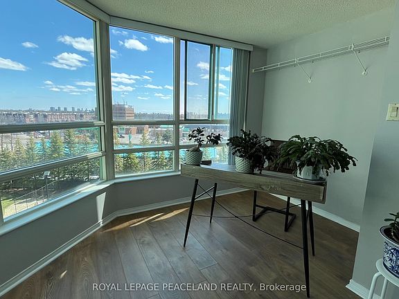 5th image of 7805 Bayview Ave #618