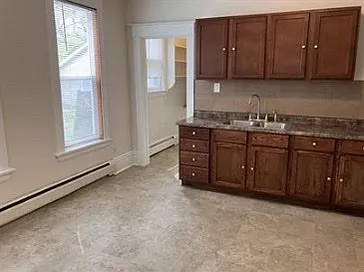 1090 Ross Ave #2 — Photo 9