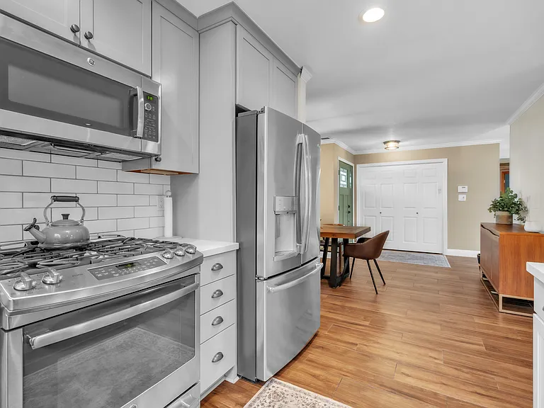 Lynnadeane Ct — Photo 21
