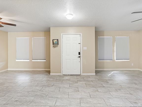 3rd image of 9903 Powderhouse Dr