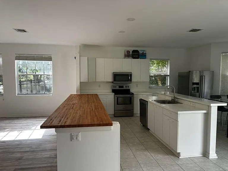 9754 Scribner Ln — Photo 1