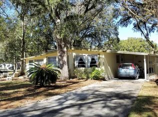 1074 Cloverleaf Cir, Brooksville, FL 34601