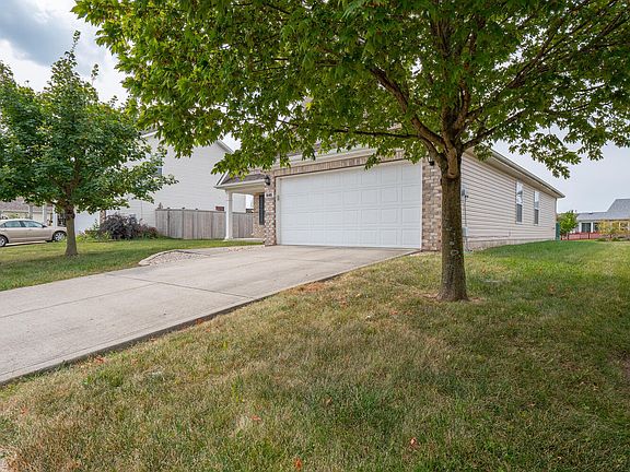 2nd image of 646 Sonoma Ln