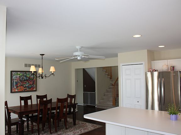 5th image of 698 Hathaway Dr