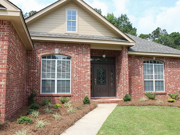 3rd image of 57 Woodville Trce