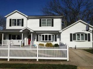 1843 Oakland Ave, Wantagh, NY 11793