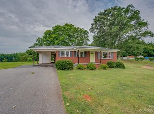 158 Dogwood Valley Rd, Forest City, NC 28043