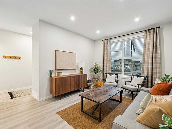 3rd image of 232 N Vantage Dr