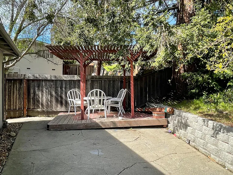 950 Happy Valley Ct — Photo 7