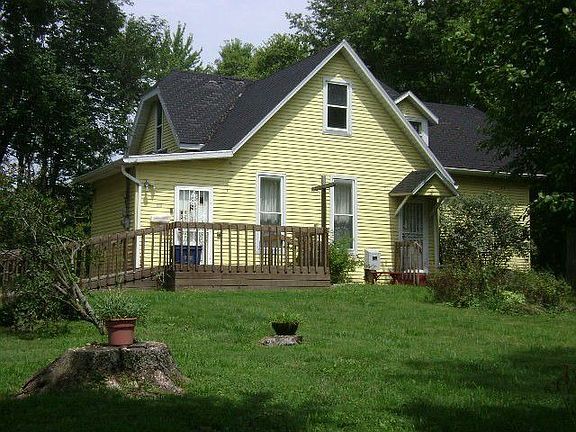 2nd image of 615 E Sycamore St