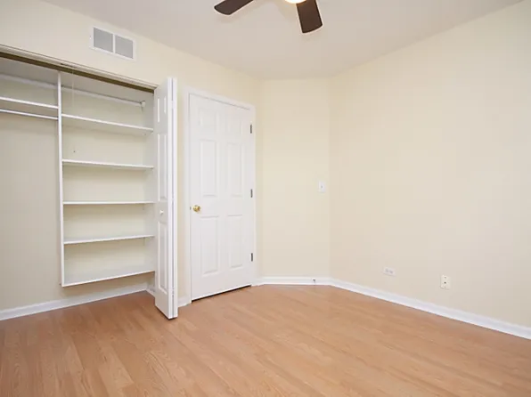 3916 Granite Ct, Aurora, IL 60504