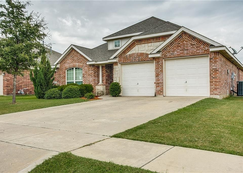 1st image of 944 John Kennedy Dr