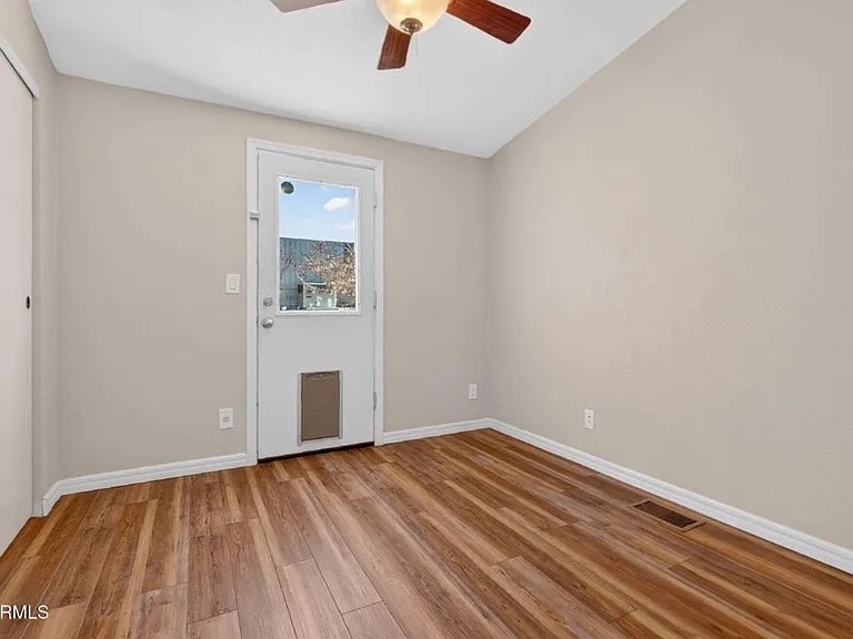 1171 Louie St — Photo 21