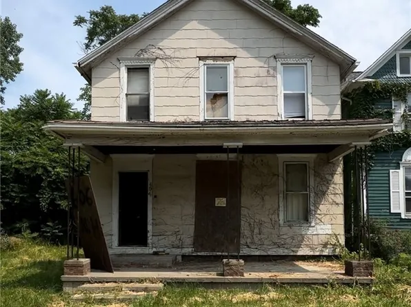 606 Elmwood Ave, Niagara Falls, NY 14301