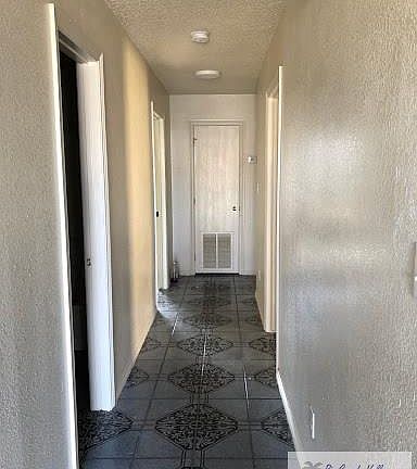 5th image of 614 Valle Alto Dr