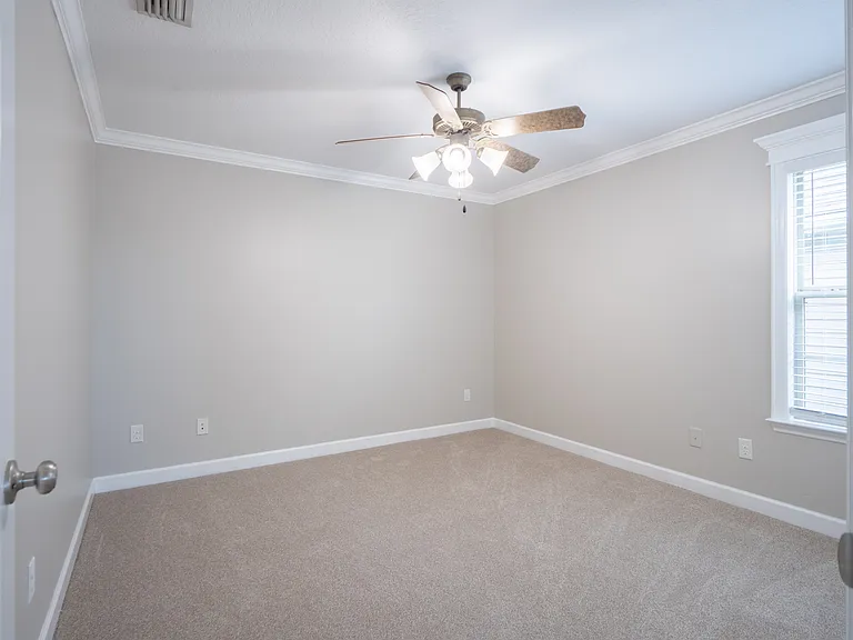 4251 Shadow Garden Dr — Photo 26