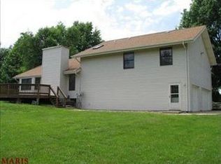 315 Willowpointe Dr, Saint Charles, MO