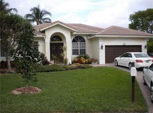 5749 NW 50th St, Coral Springs, FL 33067