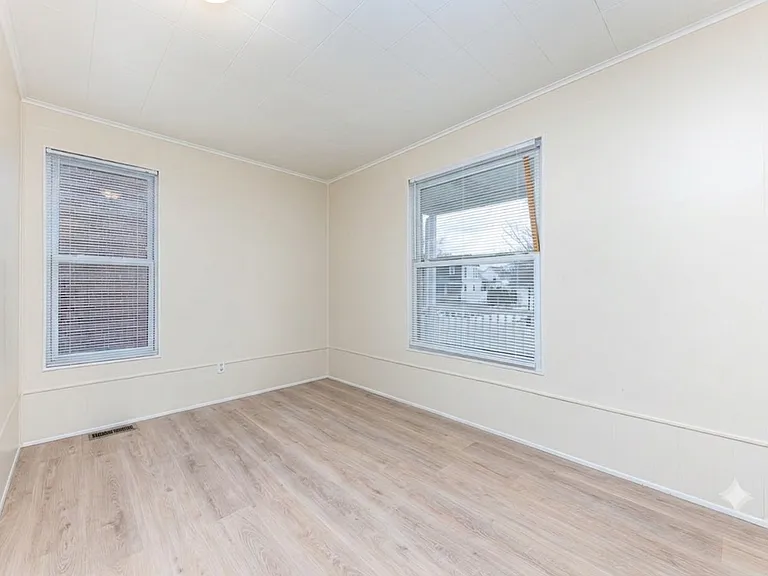 405 Starkweather St #1 — Photo 16
