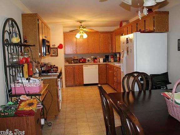 4th image of 2035 N Central Ave