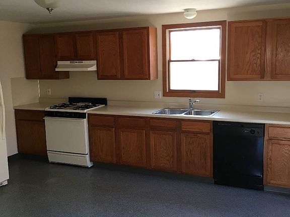 5th image of 12 Standish Ave