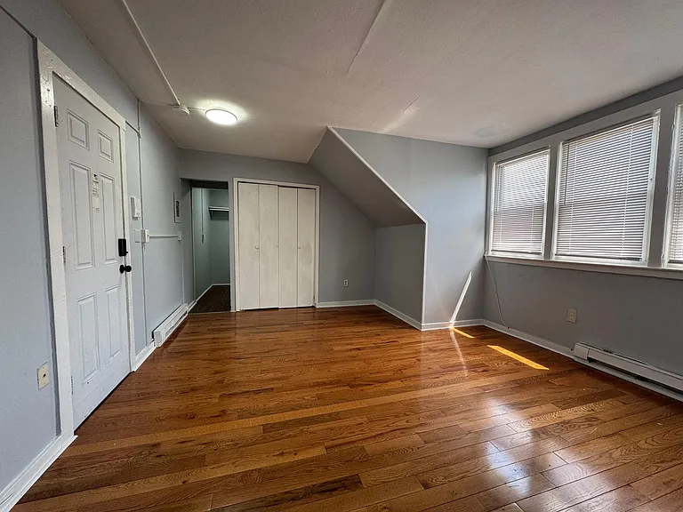 280-282 Winthrop Ave #14 — Photo 9