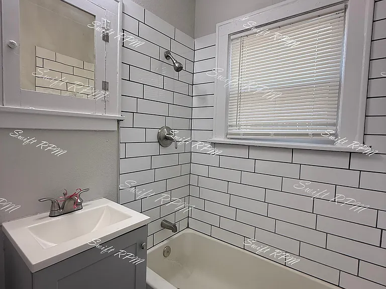 3811 Monroe Ave — Photo 11