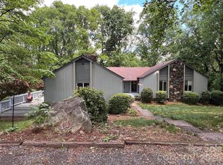 1426 Alf Hoover Rd, Vale, NC 28168