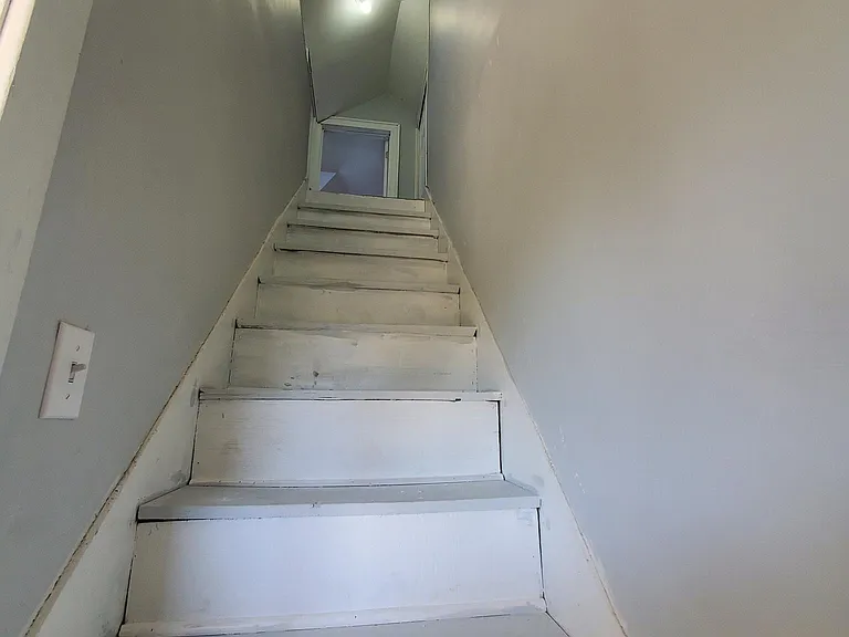 3345 Hogarth Ave #2 — Photo 42