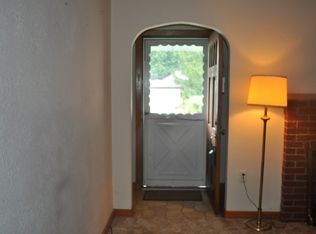 3008 Riverdale Dr, Charleston, WV 25302