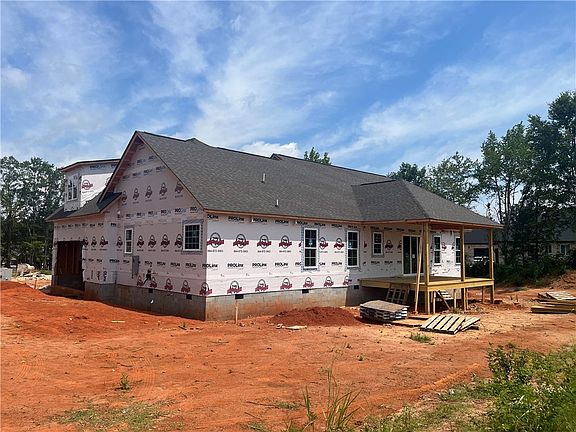 2nd image of 98 Jolly Wingo Rd
