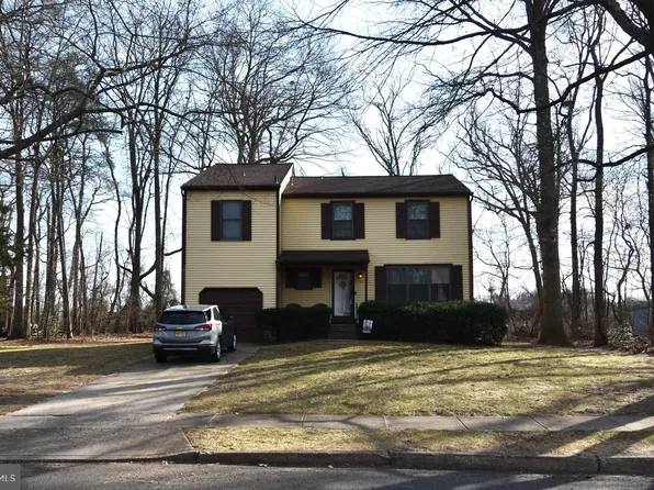 52 Tall Timber Ln, Burlington, NJ 08016