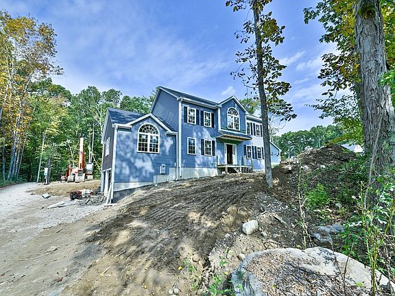 2nd image of 35 Sawmill Rd
