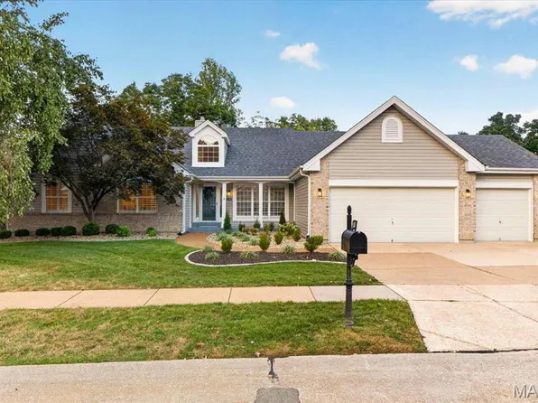 1308 Westhampton Woods Ct, Chesterfield, MO 63005