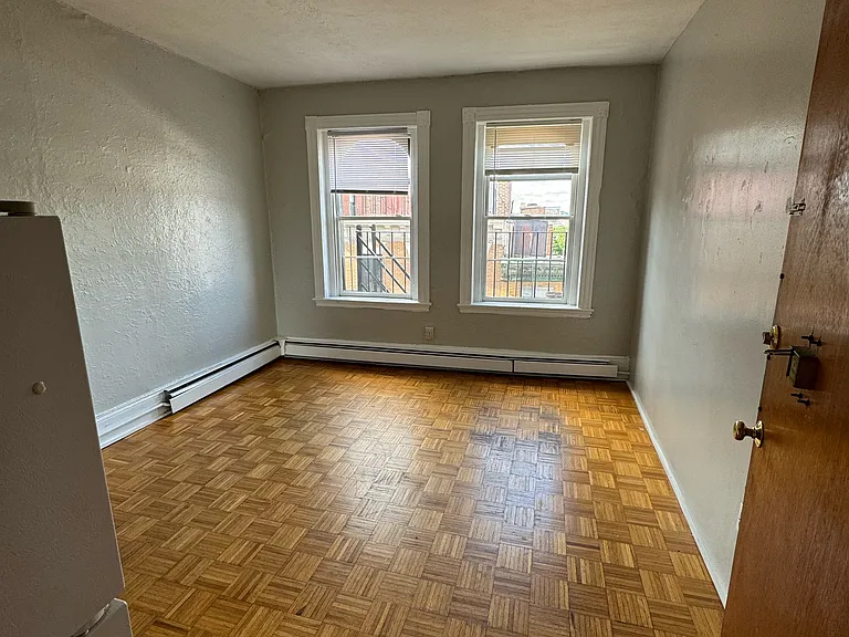 47 Anderson Pl #1 — Photo 3