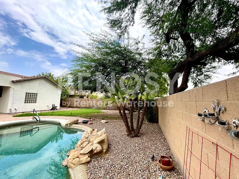 637 W Citrus Way — Photo 5