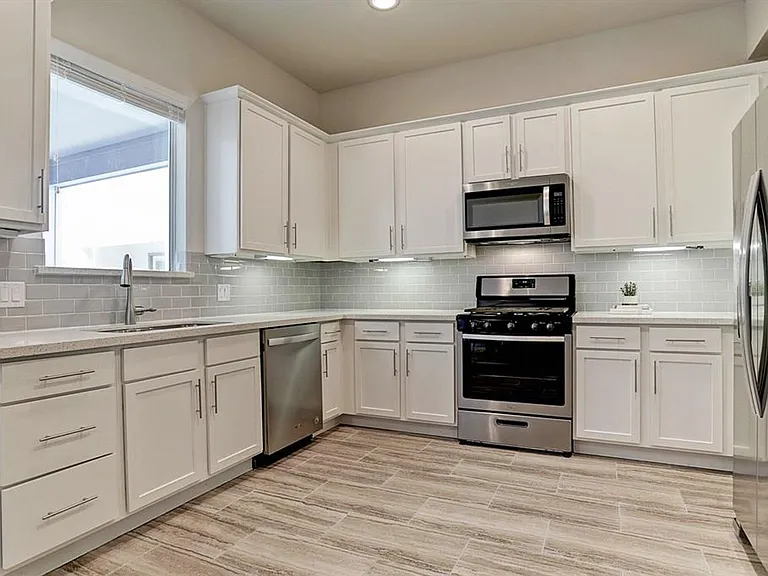 8808 Hollister Pine Ct — Photo 9