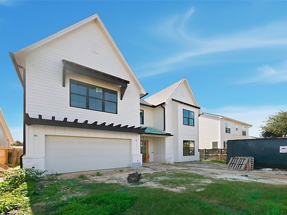 2nd image of 1725 Ebony Ln