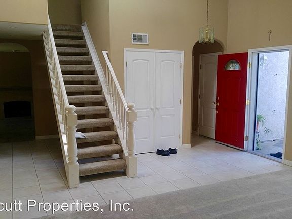3rd image of 3695 Cameo Ln