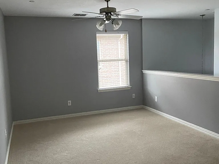 460 Hunt Dr — Photo 11