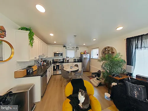 4539 Mitchell St #301 Photo 1