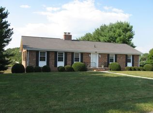19401 Oakwood Dr, Abingdon, VA 24211