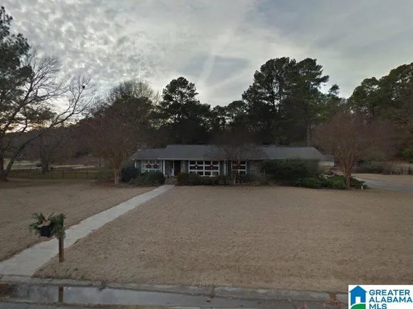 2704 Altadena Lake Dr, Vestavia, AL 35243