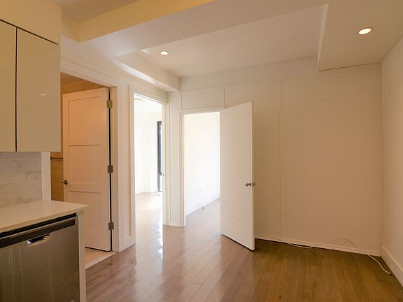 5th image of 399 E 8th St APT 4C