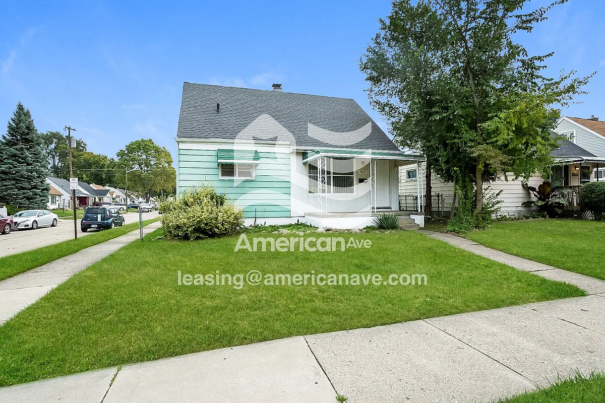 614184_002_wm_-_front_view_13139099.jpg - 24434 Berry Ave