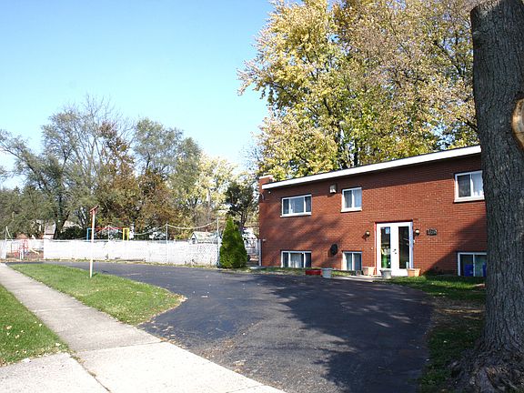 4th image of 1430 Woodman Dr